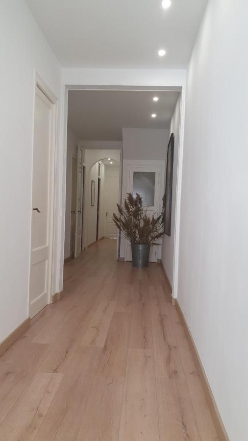 Apartamento Nuevo En Terrassa Centro Экстерьер фото